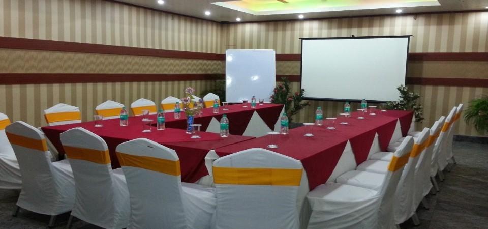 Hotel Seetal Cuttack Bagian luar foto